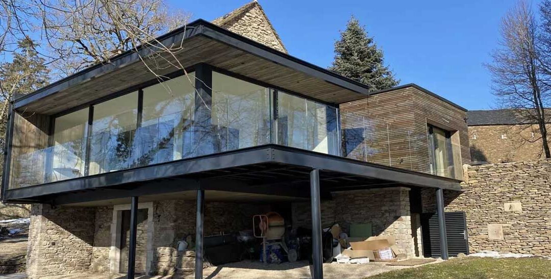 Extension et rénovation d’une maison « Chic et éthique » maison sur le Lévézou–Arques